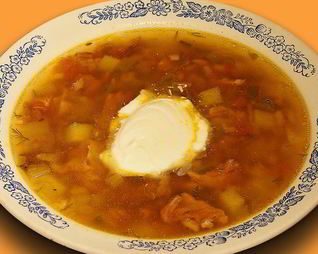 Рассольник с телятиной и сушеными грибами