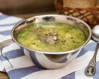 Рассольник со свининой и перловкой