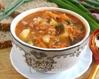 Вегетарианский рассольник с сушеными грибами