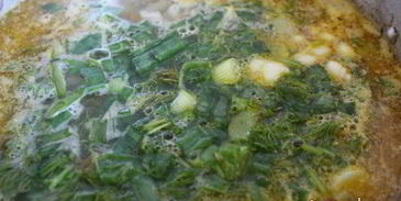 летние щи из молодой капусты со сладким перцем