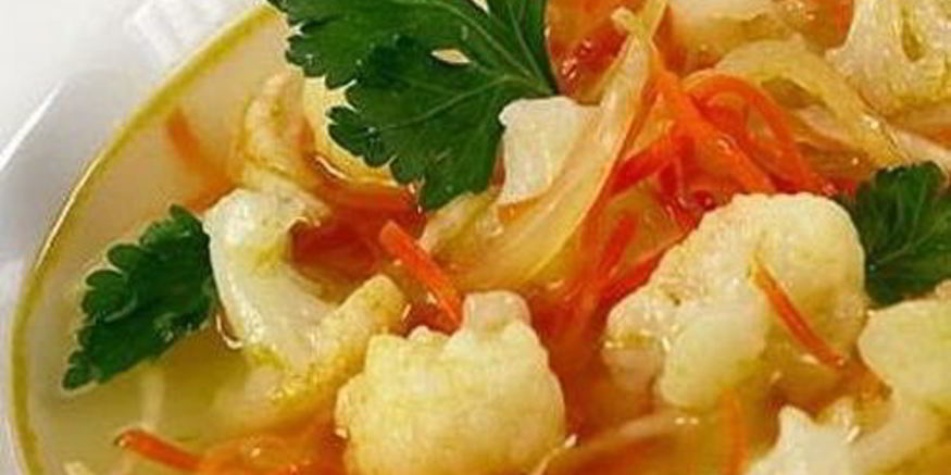 Рецепт оранжевых щей с цветной капустой