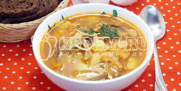 постные щи с капустой и грибами