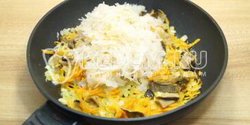 щи грибные с перловкой