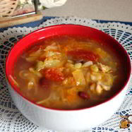 Рецепт Щей из квашеной капусты с фасолью и сладким перцем на курином бульоне