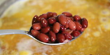 щи из квашеной капусты с фасолью и сладким перцем на курином бульоне