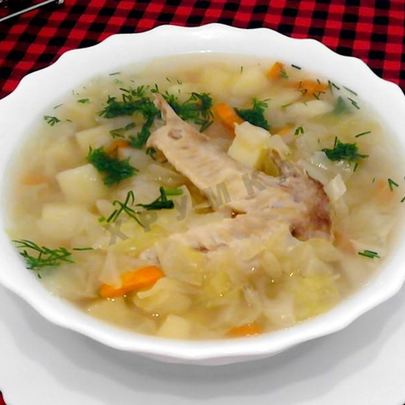 Щи на курином бульоне из капусты
