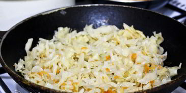 щи с курицей и грибами