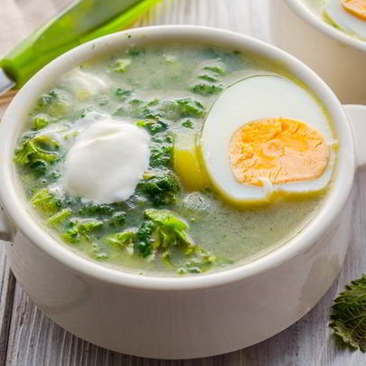 Щи со щавелем и яйцом