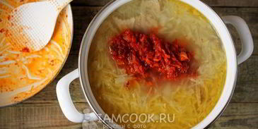 свежие щи с курицей