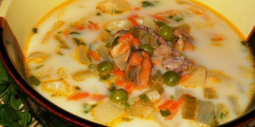 Рецепт сливочного супа из морепродуктов с горошком