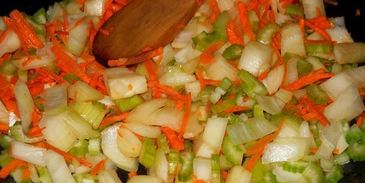 сливочный суп из морепродуктов с горошком