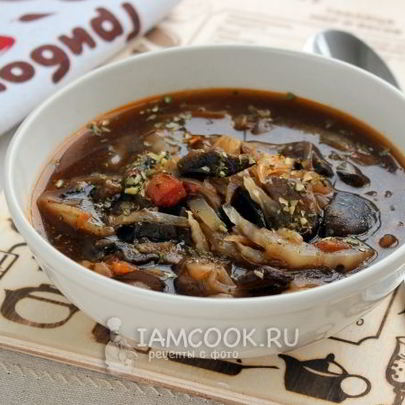 Грибная солянка с капустой