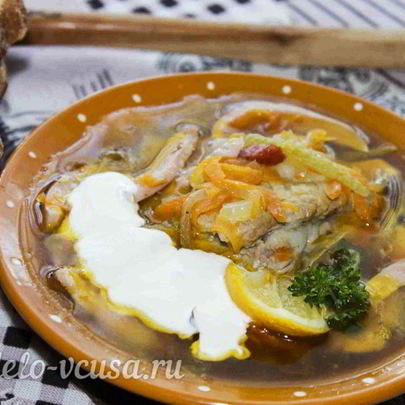 Мясная солянка с колбасами