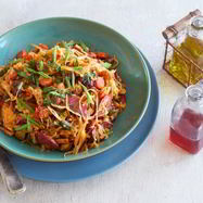 Рецепт Простой солянки из молодой капусты с копченостями