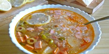 солянка классическая с колбасой