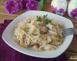 Солянка с мясом и капустой