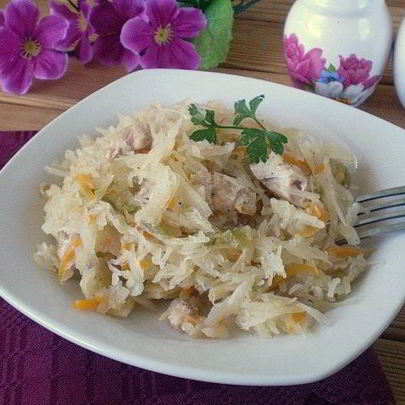 Солянка с мясом и капустой