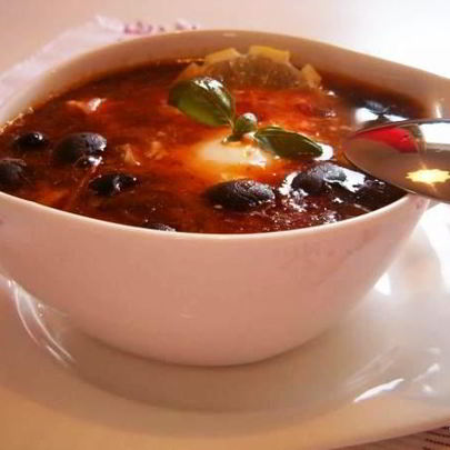 Солянка в мультиварке колбасная