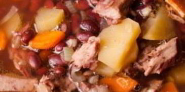 суп из красной фасоли со свининой