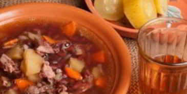 суп из красной фасоли со свининой