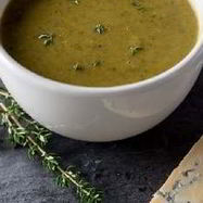 Рецепт Супа из сыра с плесенью и шпината