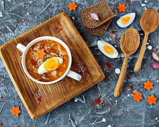 Суп по-польски с квашеной капустой и яйцом
