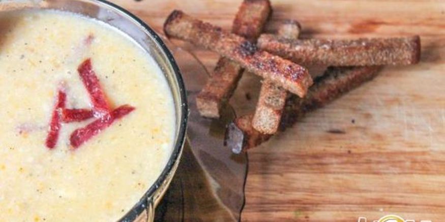 Рецепт картофельного супа-пюре с чесночными гренками