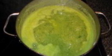 летний суп-пюре из картофеля и цукини