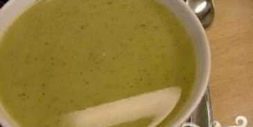 летний суп-пюре из картофеля и цукини