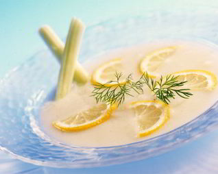 Суп-пюре из кабачка и сельдерея