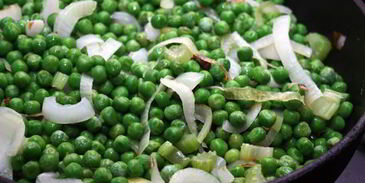 суп-пюре из зеленого горошка