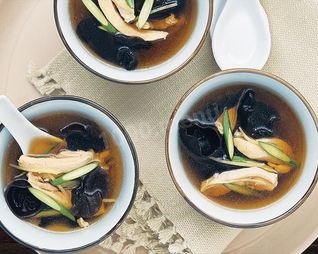 Суп с древесными грибами