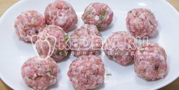 суп с фрикадельками и фасолью в мультиварке