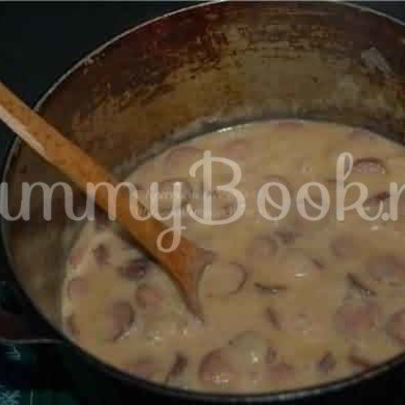 Баварский пивной сырный суп с копчеными колбасками