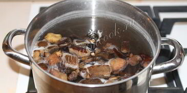 сливочно-сырный суп с грибами