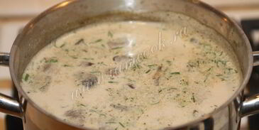 сливочно-сырный суп с грибами