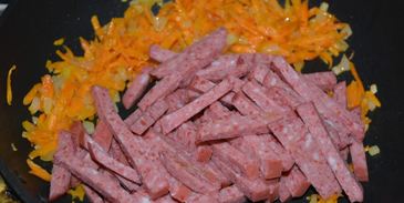 сырный суп из плавленого сыра с колбасой