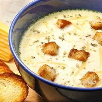 Сырный суп по-французски с курицей и грибами