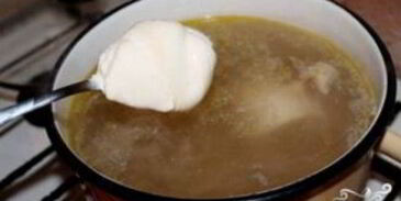 сырный суп с курицей и грибами