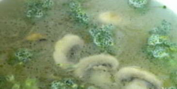 сырный суп с шампиньонами и брокколи