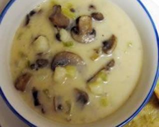 Сытный картофельный суп с шампиньонами