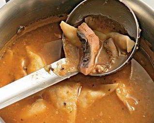 Балатонская уха с рыбными пельменями