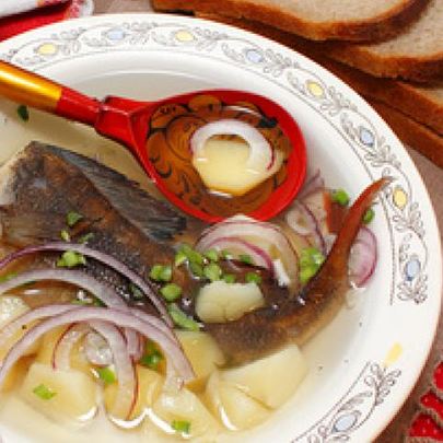 Наваристая деревенская уха из окуня