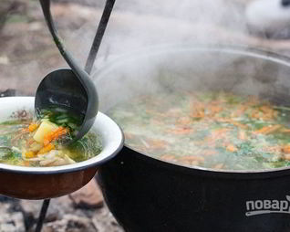 Уха из форели на костре