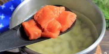 уха из форели по-фински со сливками