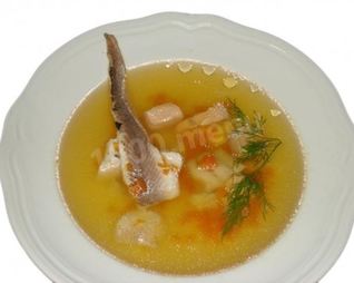 Уха из стерляди с речной рыбой