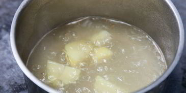 уха по-боярски с семгой