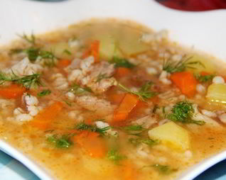 Уха с перловкой