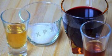 блинчики с начинкой под вишневым соусом