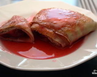 Блинчики со сливами